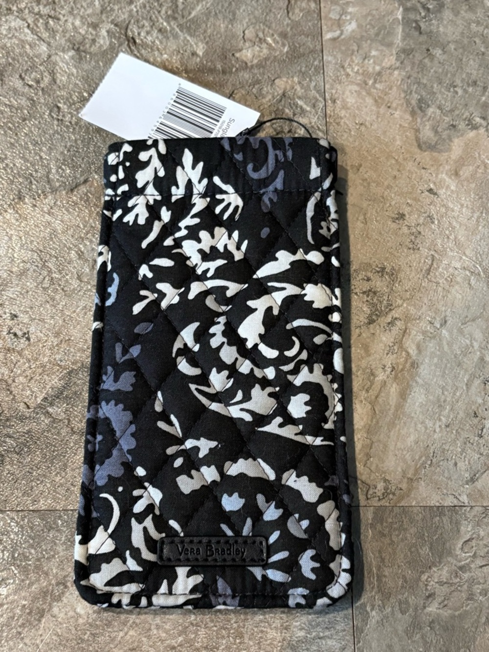 Vera Bradley Sunglasses Sleeve in Paisley Noir Pattern